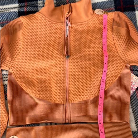 Vibrant Orange Leggings And Jacket Cropped With Thumb Holes NWT - Picture 7 of 10